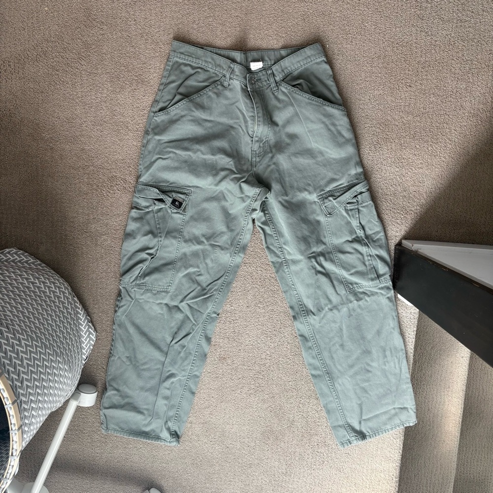 90’s Levi’s L2 green khaki cargo pants